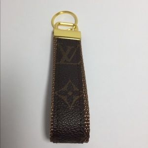 Louis Vuitton Accessories - Key Holder Louis Vuitton Accessories - Key Holder